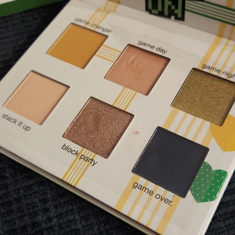 Tetris x Ipsy Eyeshadow Palette
